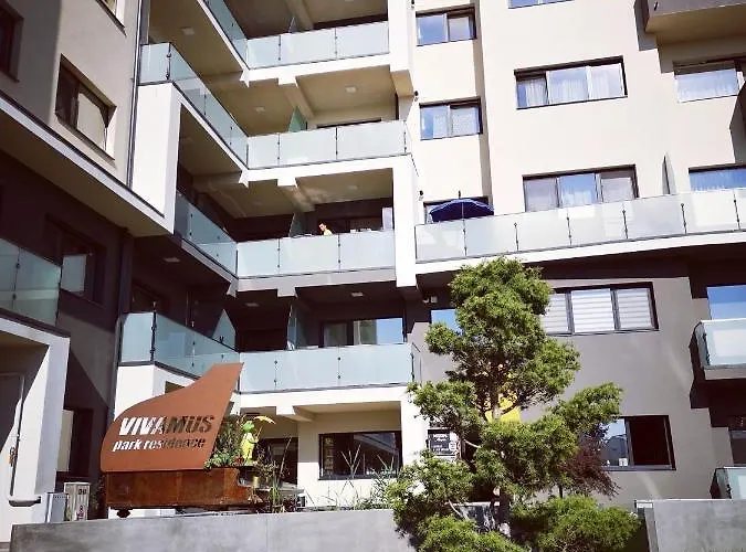 Vivamus Studio